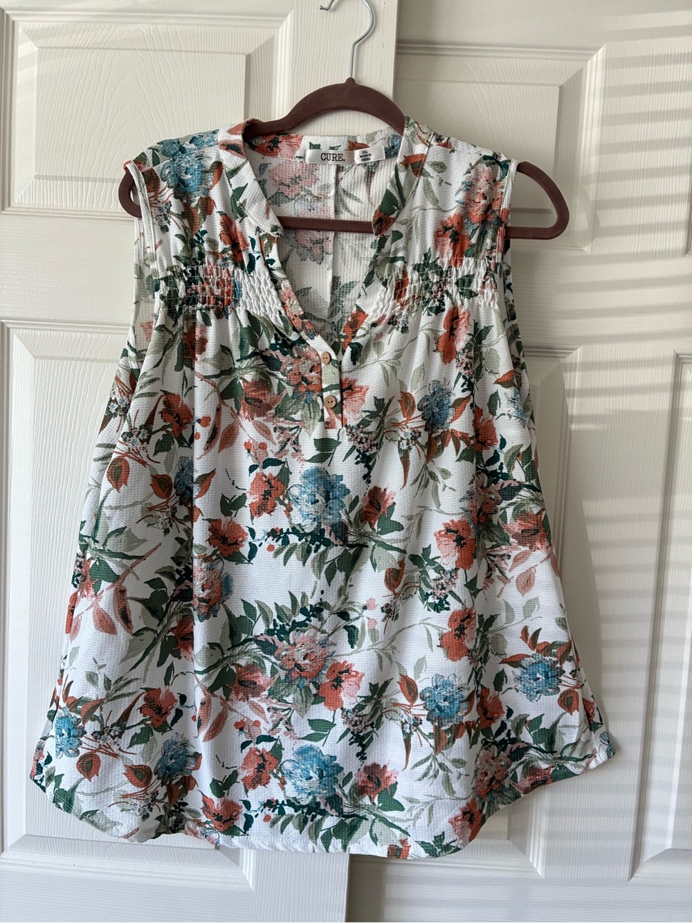 CURE Floral V-Neck Sleeveless Camisole in White with Coral & Teal Blooms